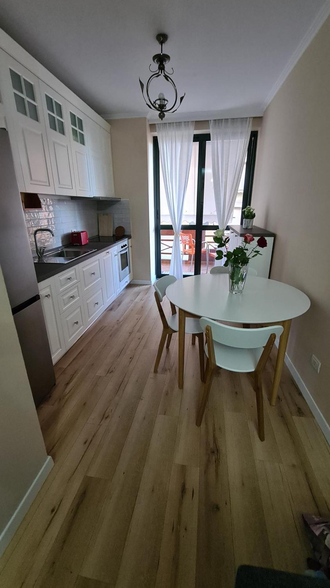 Family-Friendly Apt At 21 Dhjetori W/Self Check-In ティラナ エクステリア 写真